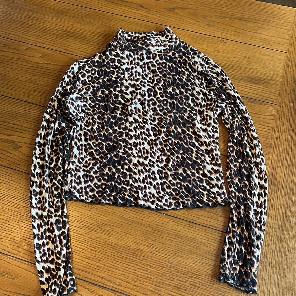 Cheetah long sleeve high neck